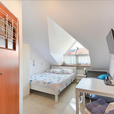 Pensjonat Perelka Apartment Устроне Морске Екстериор снимка