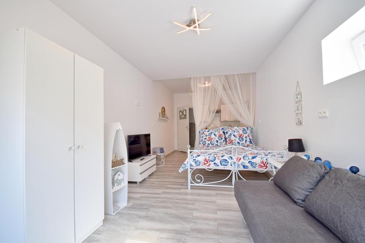 Pensjonat Perelka Apartment Устроне Морске Екстериор снимка